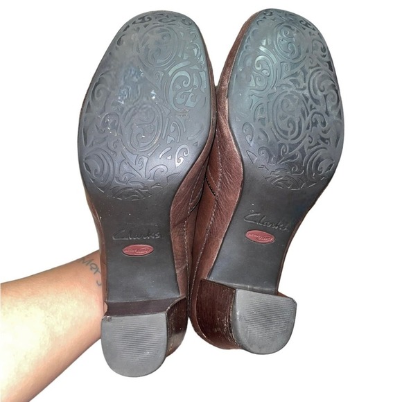 Clarks Artisan Brown Leather Heeled Booties Women’s Size 7.5‎ - Picture 6 of 7